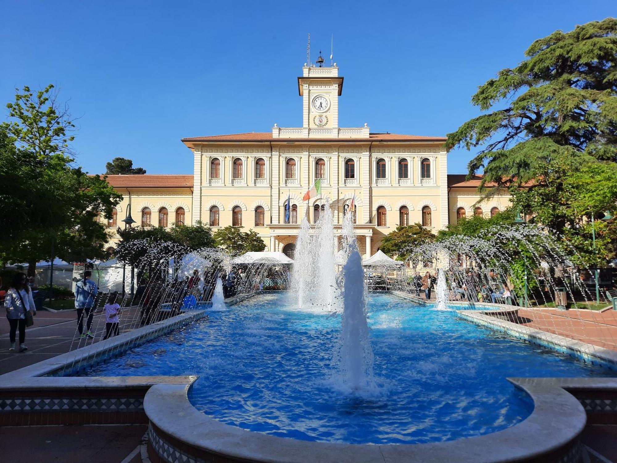 Centromare Cattolica Exterior foto